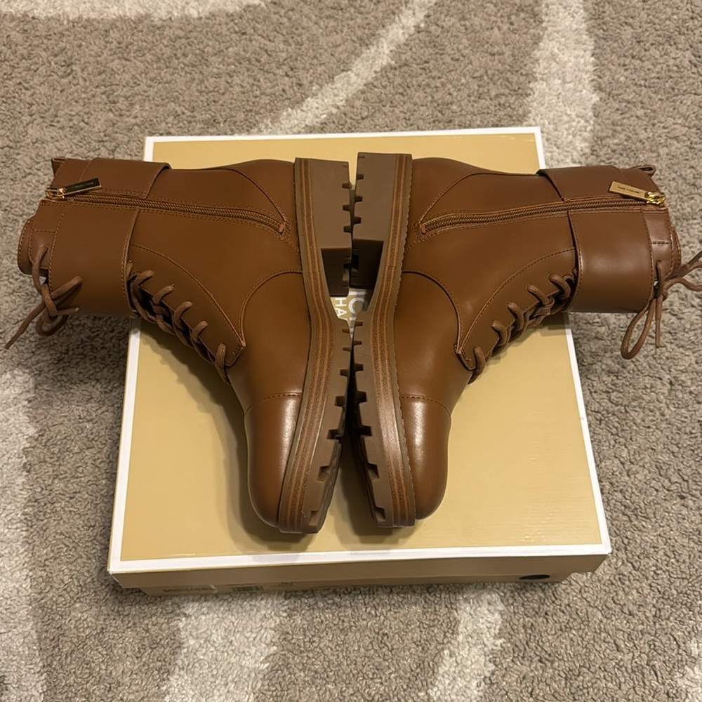 Michael Kors, Tatum Brown Combat Lace Up Women Boots, US 8.5 - Picture 4 of 14
